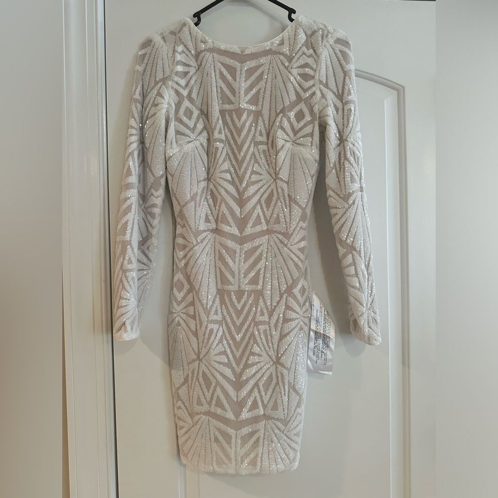 Nwt Dress the Population Emery Long Sleeve Sequin Cocktail Dress